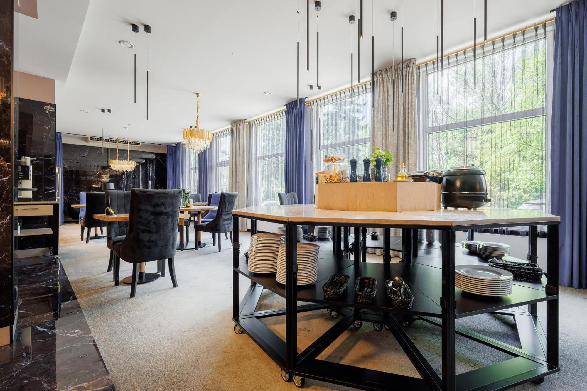 טארנאו Hotel Cristal Park מראה חיצוני תמונה